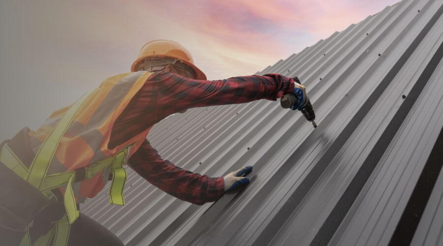 Professional gutter cleaning in Lincolnwood, IL